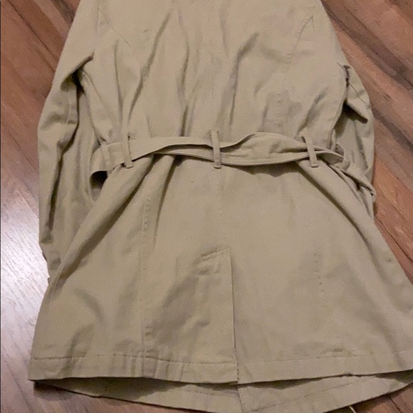 DC women’s spring/fall coat - Picture 2 of 2